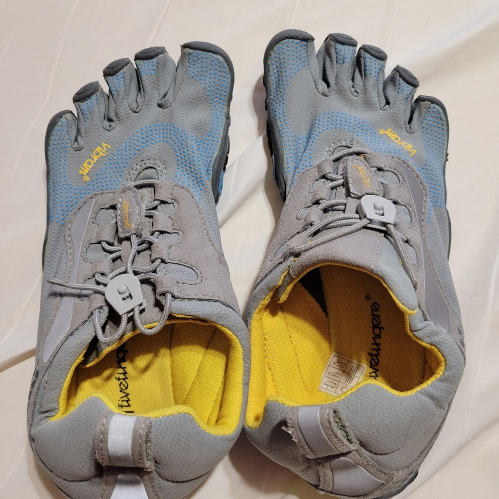 Vibram 5 fingers shoes
